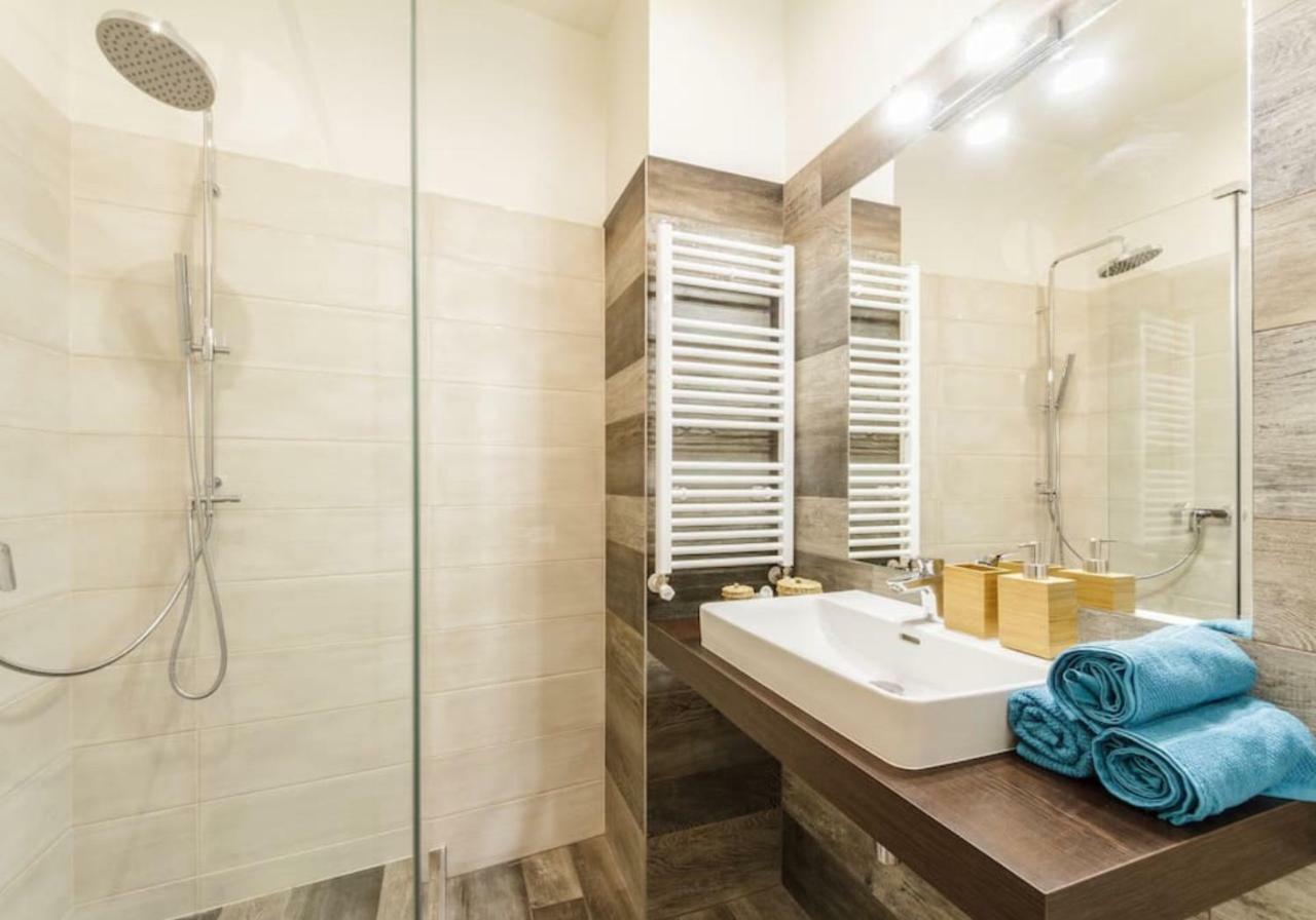 Central Prague Crown Apartments 외부 사진