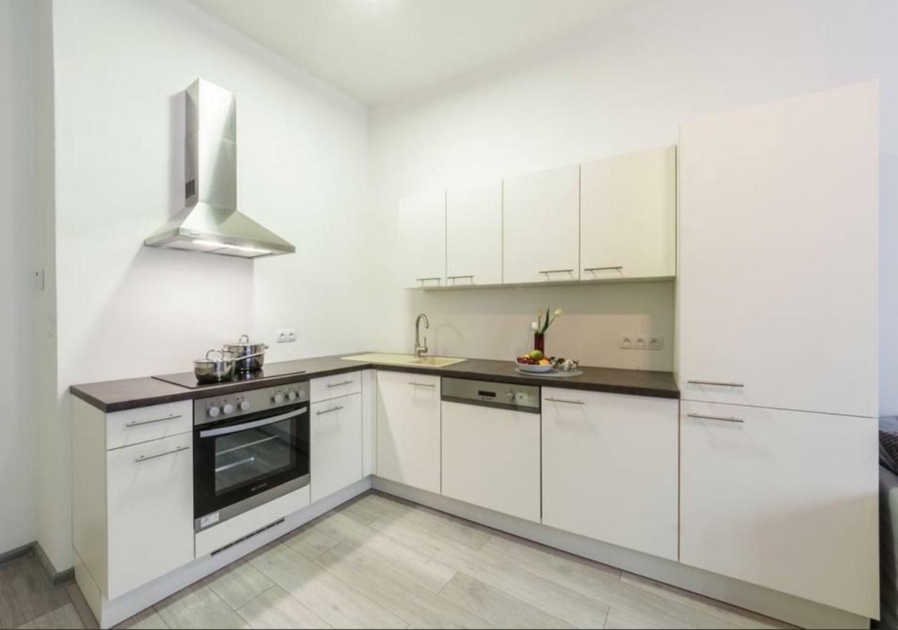 Central Prague Crown Apartments 외부 사진
