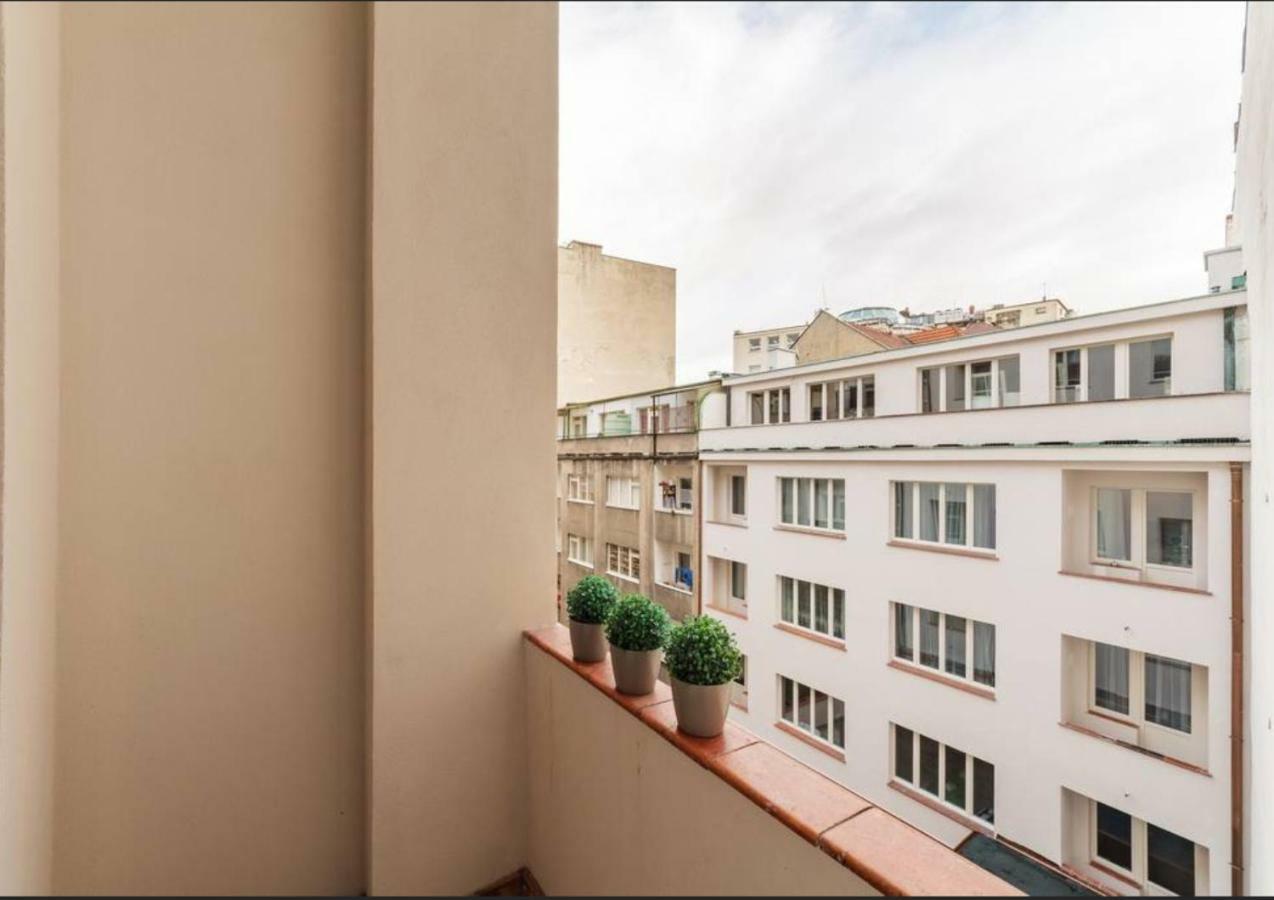 Central Prague Crown Apartments 외부 사진